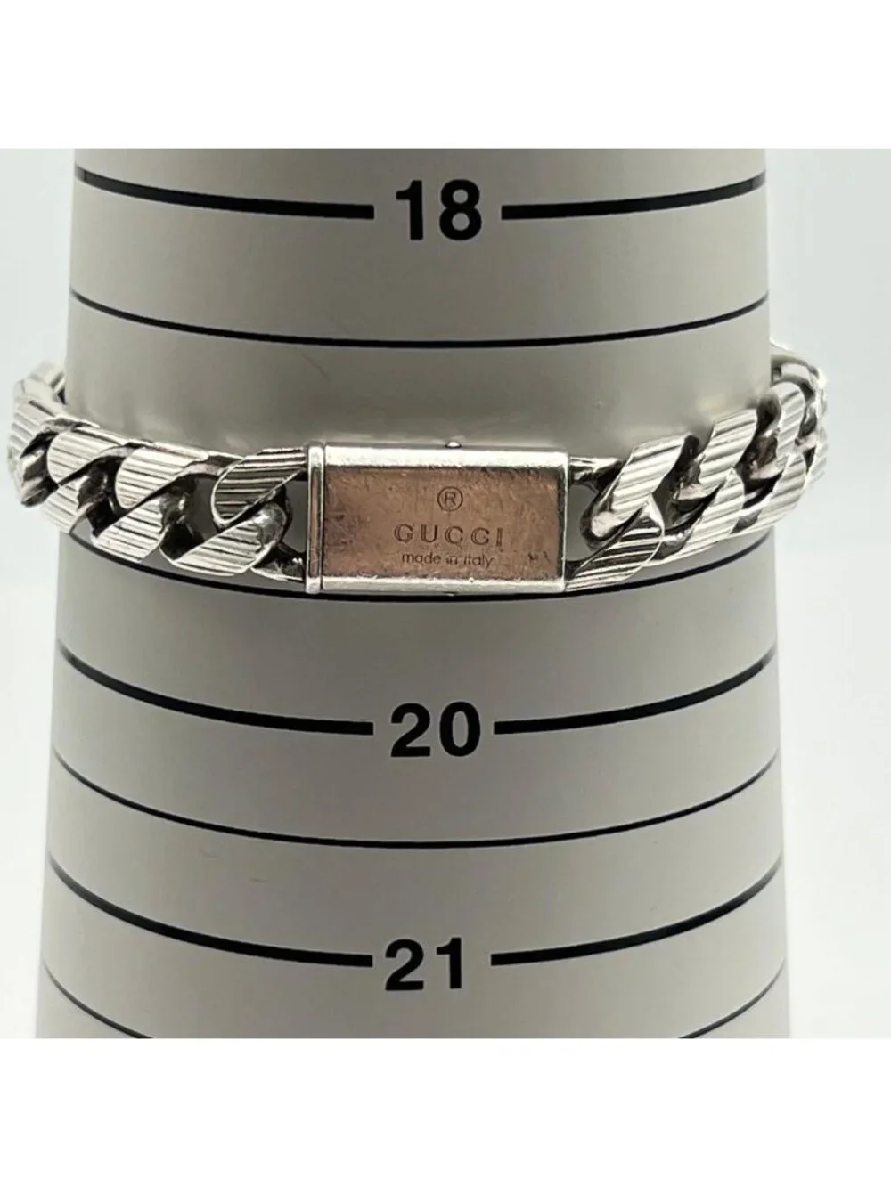 Gucci Golmet Stripe Chain Bracelet Silver 19